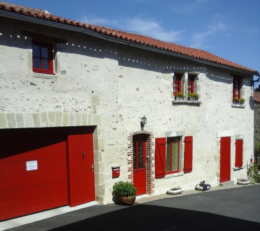 Chambres De La Porte Aux Moines Vouvant Exteriör bild